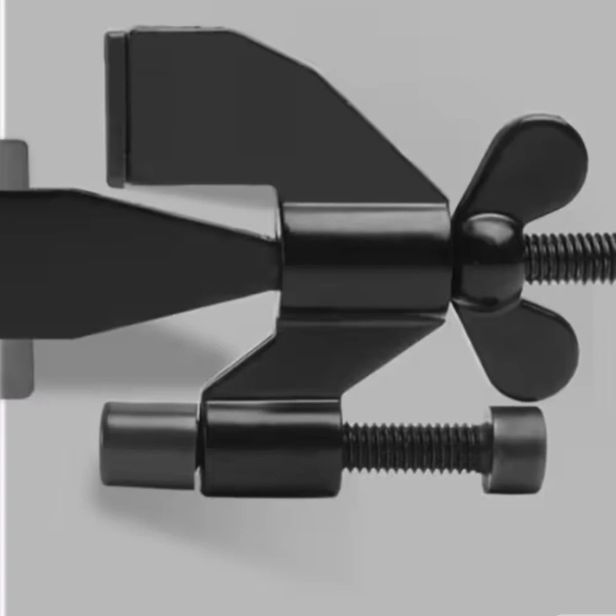 Close-up of the adjustable Roamsafe lock mechanism